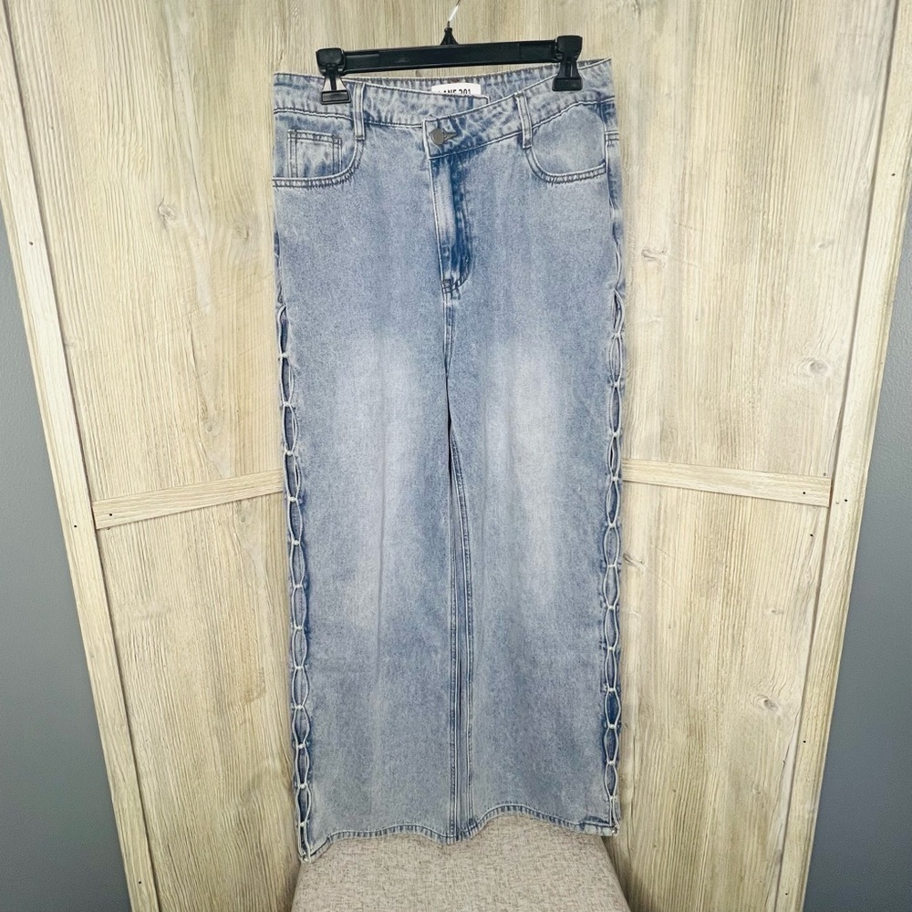 Lane 201 High Waisted Pearl Embellished Jeans